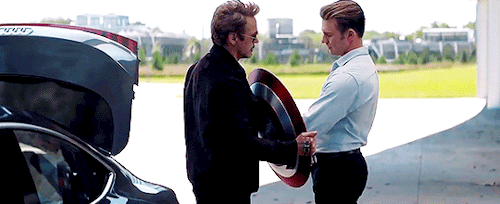 dailyavengers:  Tony Stark and Steve Rogers in Avengers: Endgame (2019)