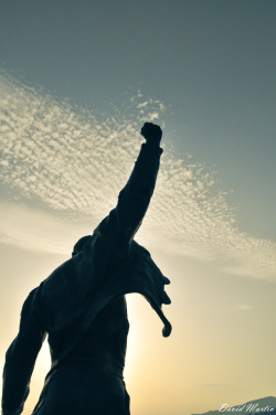 cosicasmias:  Freddie Mercury Statue, Montreux