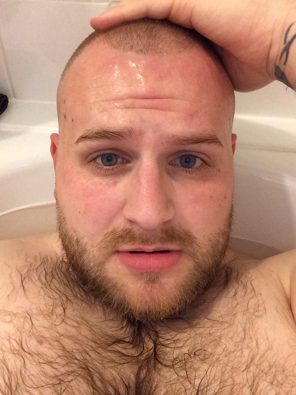 blond-built-bearded:  Feel free to follow me on my personal instagram - www.instagram.com/carsles