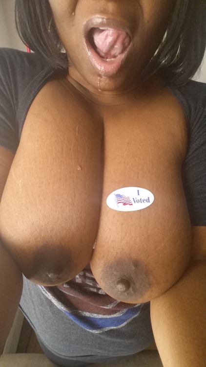 thenoirsextherapist:gloversr:thenoirsextherapist:VOTING Titties  on TITTY  TUESDAY !! Noir   Voted  