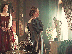 frarymonarchy:Guilia Farnese 3.01-3.02