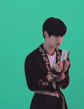 Seungmin ; Back Door Opening Video