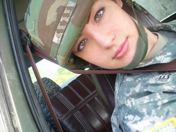 mymarinemindpart2:  Military babes pt 4