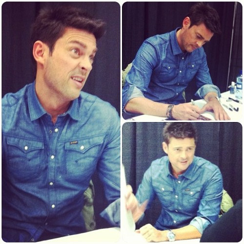 highgard:the-renegade-angel:#KarlUrban being all adorable and sexy. :) I just love his face in the f