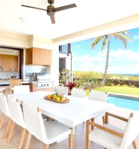 Contemporary Patio In Hawaii