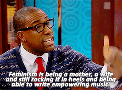 violetverdeau:  samoanshugavery:  serfborts: Segun destroys Annie Lennox and 2 white