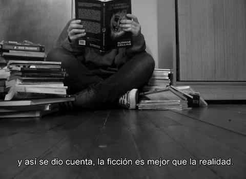 consvs:  y descidio que nunca se separaría de los libros.