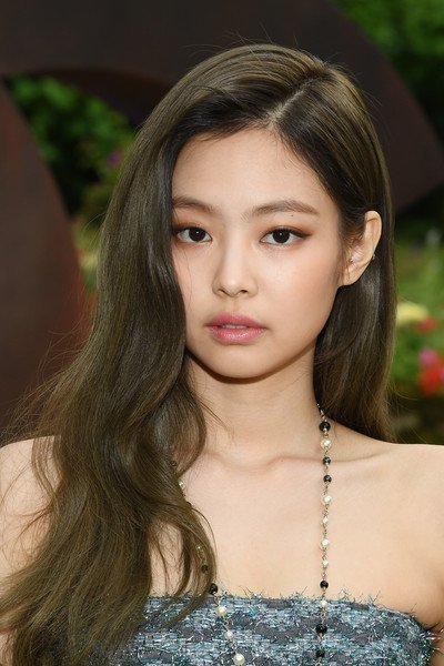 BLACKPINKOFFICIAL — [PRESS] Jennie @ Chanel 'Les Eaux De Chanel