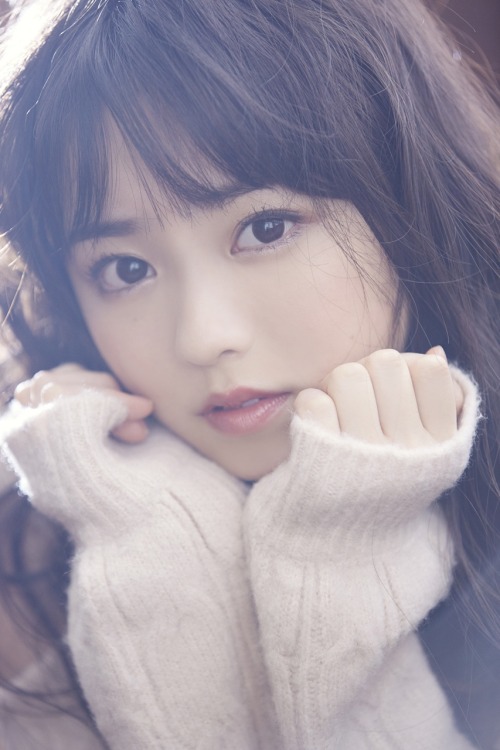 yurnahirate: (欅坂46 駆け上るまで待てない！－番外編－ 今泉佑唯 | HUSTLE PRESS OFFICIAL WEB SITEから) Part-1
