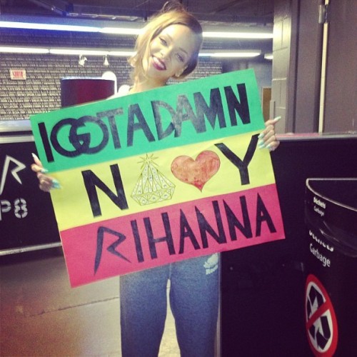 I love you #Rihbitch @badgalriri #followers #followme #followback #crazy #fan #rihanna #robynrihanna