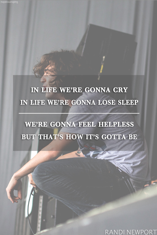 hopelesshoping:  Real Friends- Short Song (Flickr; Original photo) 