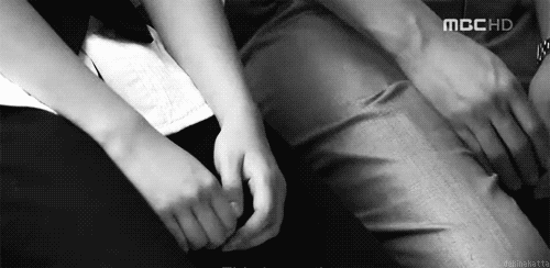 sonreireslomashermoso:  Eso solia hacer con el :c .l.  