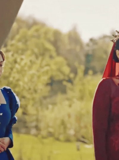 Sultans And Their Colorful Clothes + Dilruba Sultan Is Wearing A Dark Blue Caftan, Yellow Buttons And