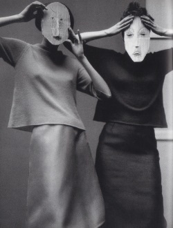 nonewerblack:  Etro Spring/Summer 1999 campaign