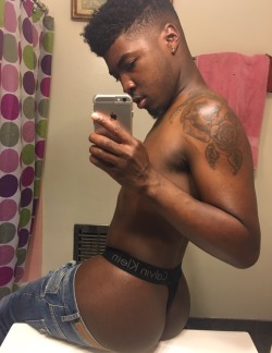 fxckennis:  Ass getting bigger you niggas is bitter