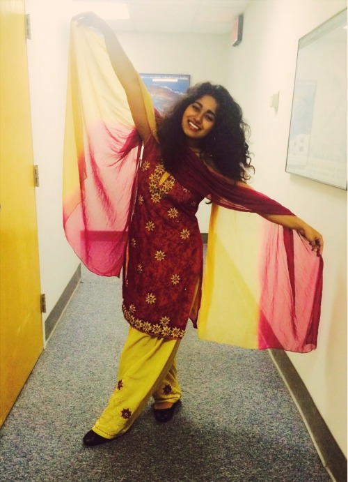 trishathebrown: For the first time in my life, I wore an Indian outfit to class (actually in college