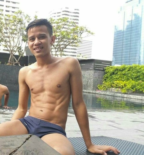 qredsd:[SUBMISSION ] Eddie sg malay guy…  Flex btm. Good in sucking and nice tight ass.. Line: naidy