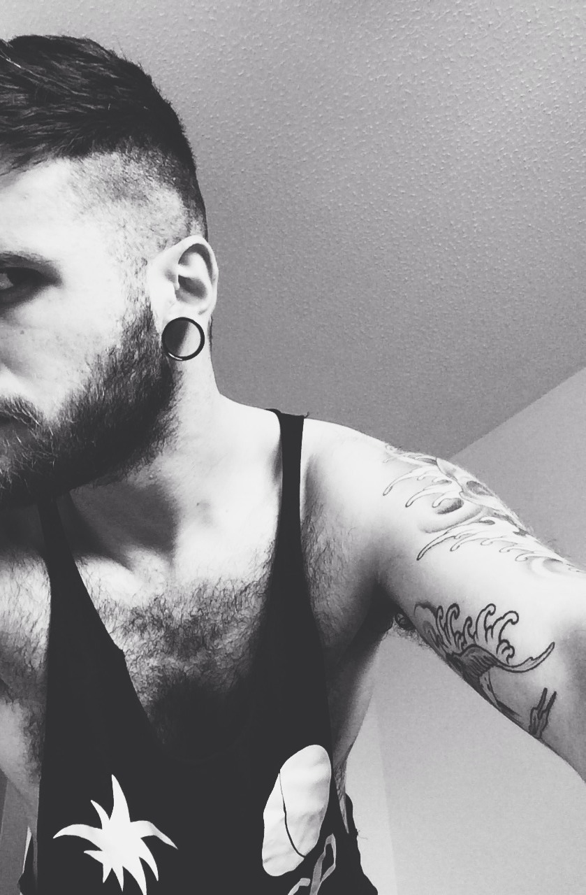 asifthisisme:  Phwoar. 