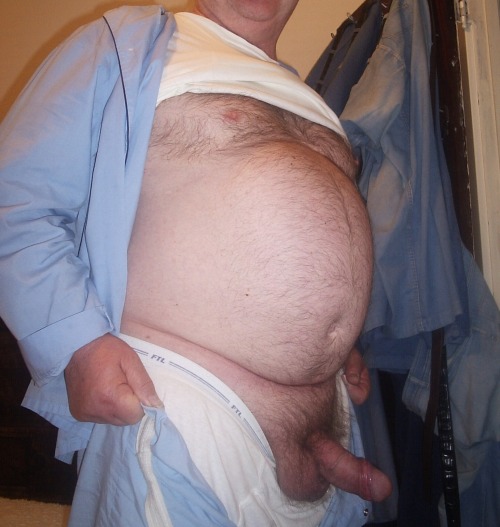 boxermann:  What makes this slumber party more fun? Everyone gets to snack on Big John’s cock!!! I want a pice of that cock!!! 
