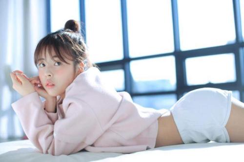 Tiny-G Dohee Rotta PhotoshootFull album: imgur