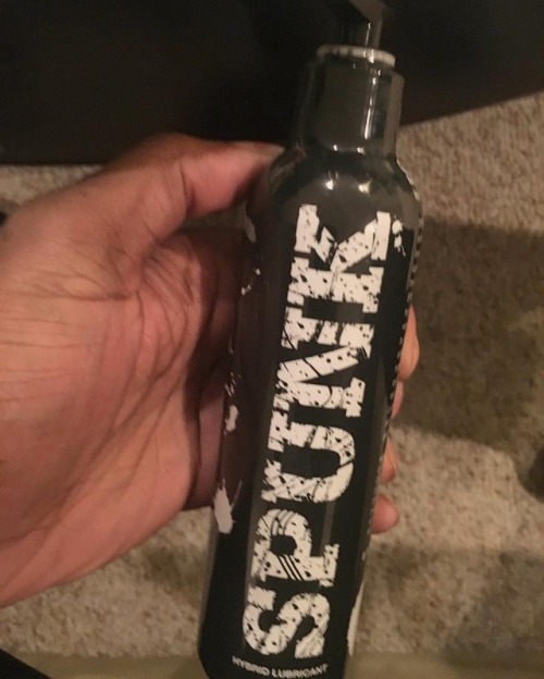 What cha’ll know bout it huh? #spunk #lube #lubrication #lookslike &hellip;..