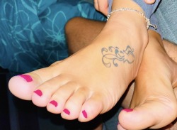footfetishlifestyle2-deactivate:Footfetishlifestyle 👣😍 baby girls beautiful
