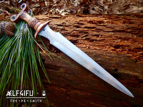 valhallawaits:  rashystreakers:  ÆLFGIFU: “Elf Gift” Blade Length: 8 inches: 1080 Edges, 1095 cable centerRicasso: 1.75 inchesHandle: 3.5 inchesOverall: 14.5 inches ———————— Like the birth of fawn and flowerSpring arrives in its timeThe