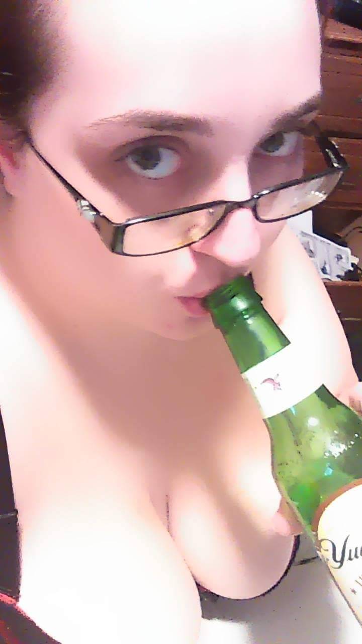 mybbwboobs:  Having a little fun ;)