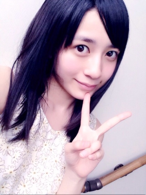 z3144228ii:  佐々木優佳里 Shared publicly  -  4:06 PM    髪の毛切りました！！！٩(●˙▿˙●)۶どうかなー…？写真はちょっと長くみえるけど実際は短いです。笑 