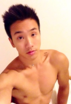 asiantop4u:  blessedngifted-theyoungmalebody: