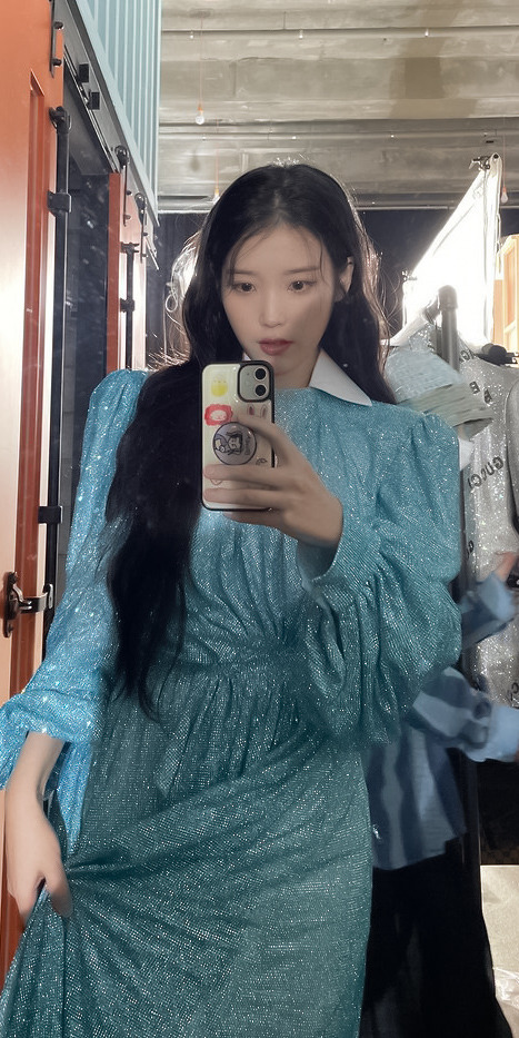 Iu Lockscreens !!