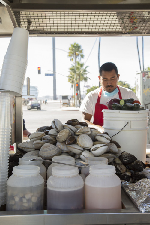 El Guero: Chocolate Clams and a Flat Bed Full of Hot SauceLocation: Ensenada, MexicoJust down the st