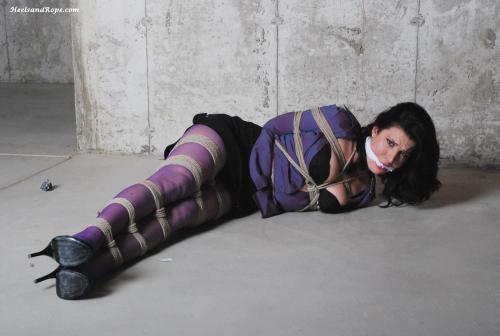 bondagehedgehog:  Betty Jaded