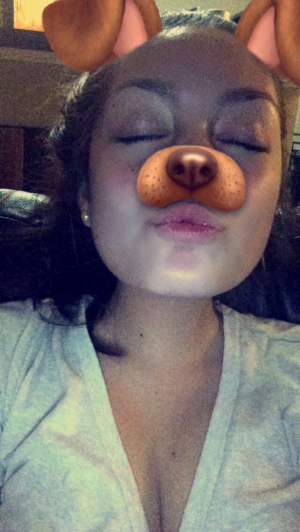 goin to bed&hellip;wanna wake up to some good messages kik me: hannahk245 (16-17 yrs old &am