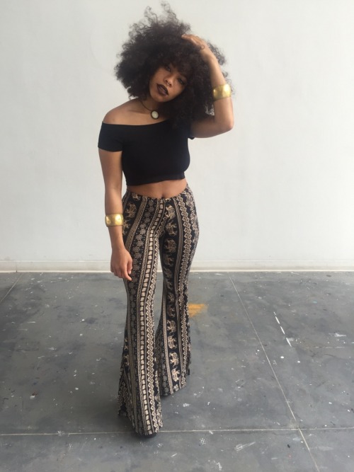 kieraplease:kieraplease:☔️OUTFIT DEETS 4 THOSE ASKING &lt;3Top - Off The Shoulder Crop TopPants - Be