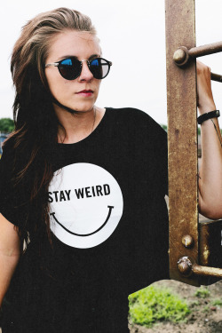 paramorera: Lynn Gunn.