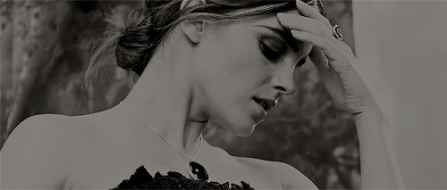 jvh1988:Emma Watson for VOGUE Italia (2015)
