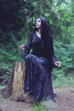 gothicandamazing:    Model/Makeup/Styling/Editor: