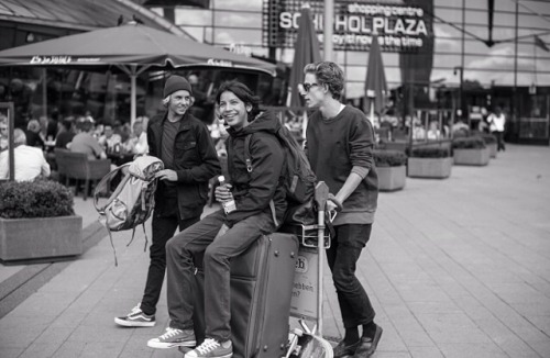 dog-bowl:  Curren , loui and ben