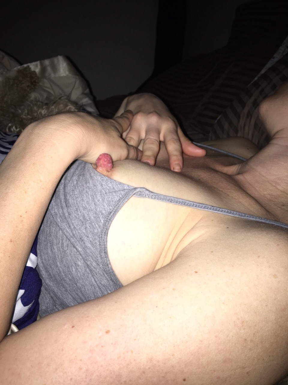 wifeyunaware:She sleeps so sound.