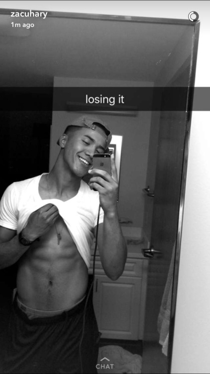 tiredbutlonelybutsweetkiller:  He is such a tease. 💋