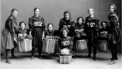 First female basketball team, Smith College