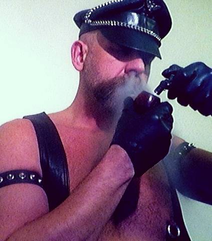 Cigar and Pipe-Smoking Leather Sir