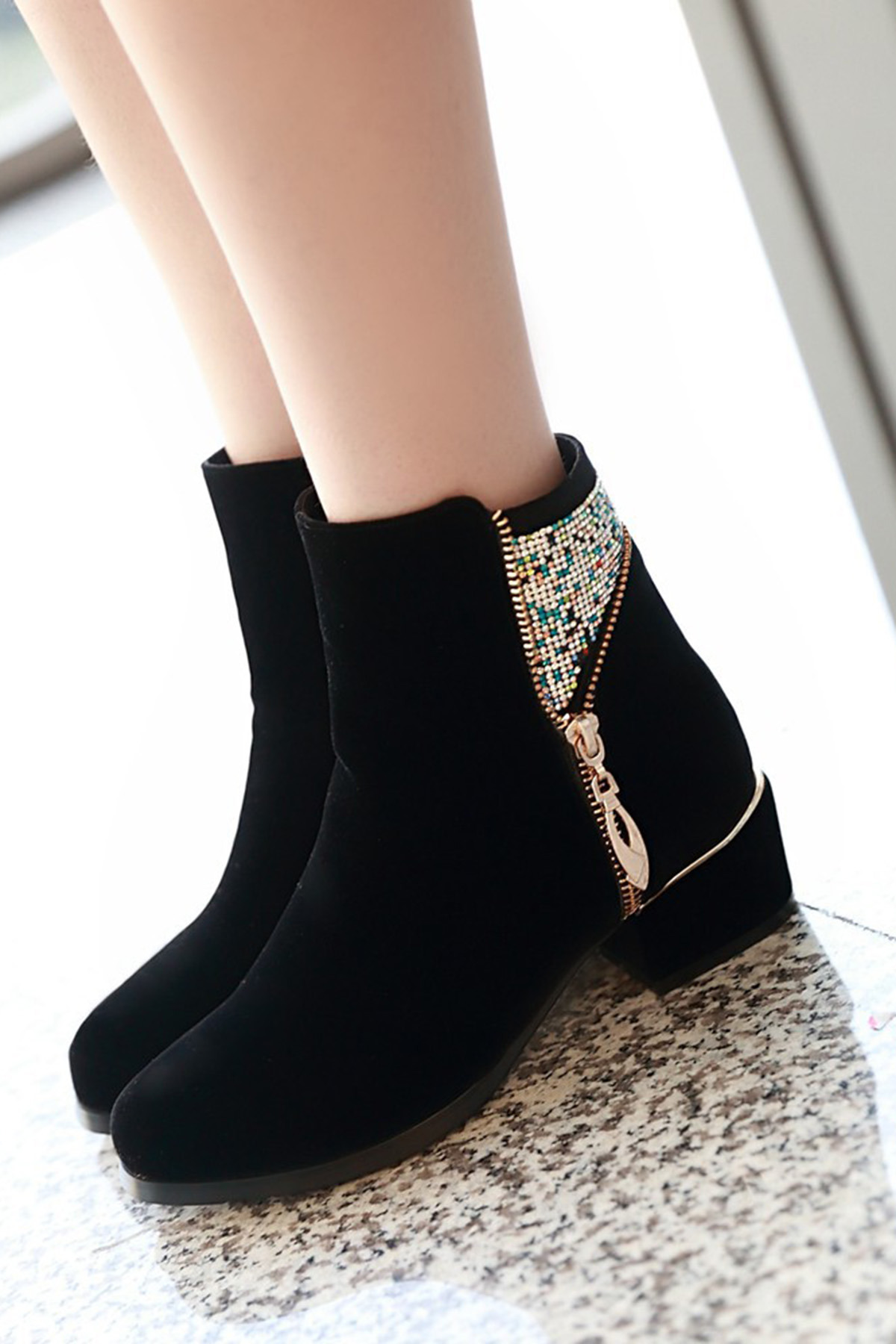 tbdresslove:  black rhinestone ankle boots==&gt; hereValentine’s Day Weekly