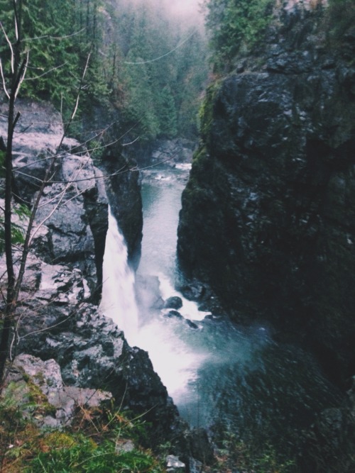 swag-tears: Went to Elk Falls today and it was pretty nice.