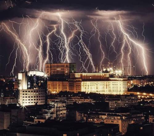 evilbuildingsblog:  The palace of the parlament I’m Bucharest last night