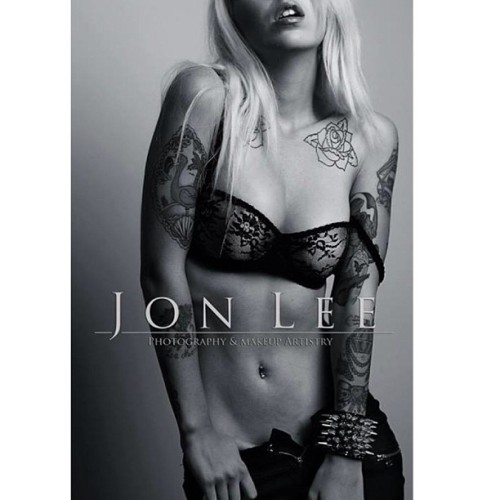 samiilamorte:  Another one by the amazing Jon Lee Photography✨💎💖 #tattoos #inked #inkedgirls #tattooedwomen #girlswithink #bnw #jonlee