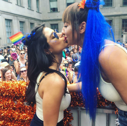 missdontcare-x: @OITNB: Making dreams come true at #PrideTO