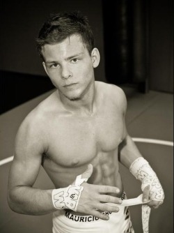 ohthisphotoshoot:  Jonathan Lipnicki by Ryan