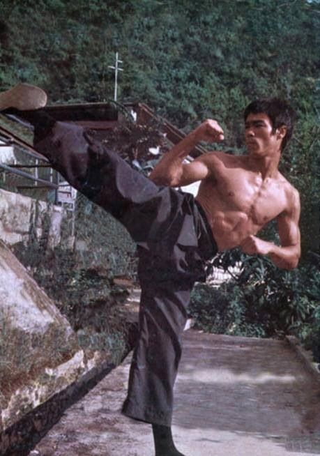taichikungfu:  Bruce Lee’s Kung Fu Photos  tai chi shoes  is the best Kung Fu
